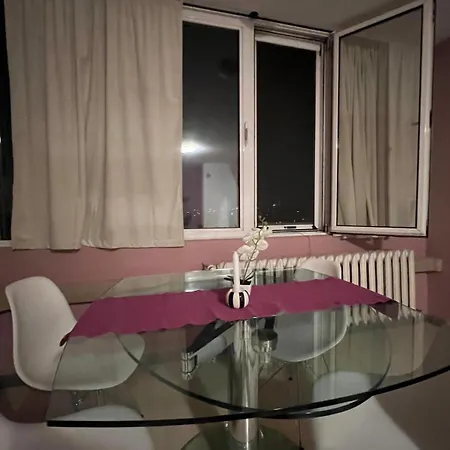 Cozy With Balcony And Panoramic View * Σόφια